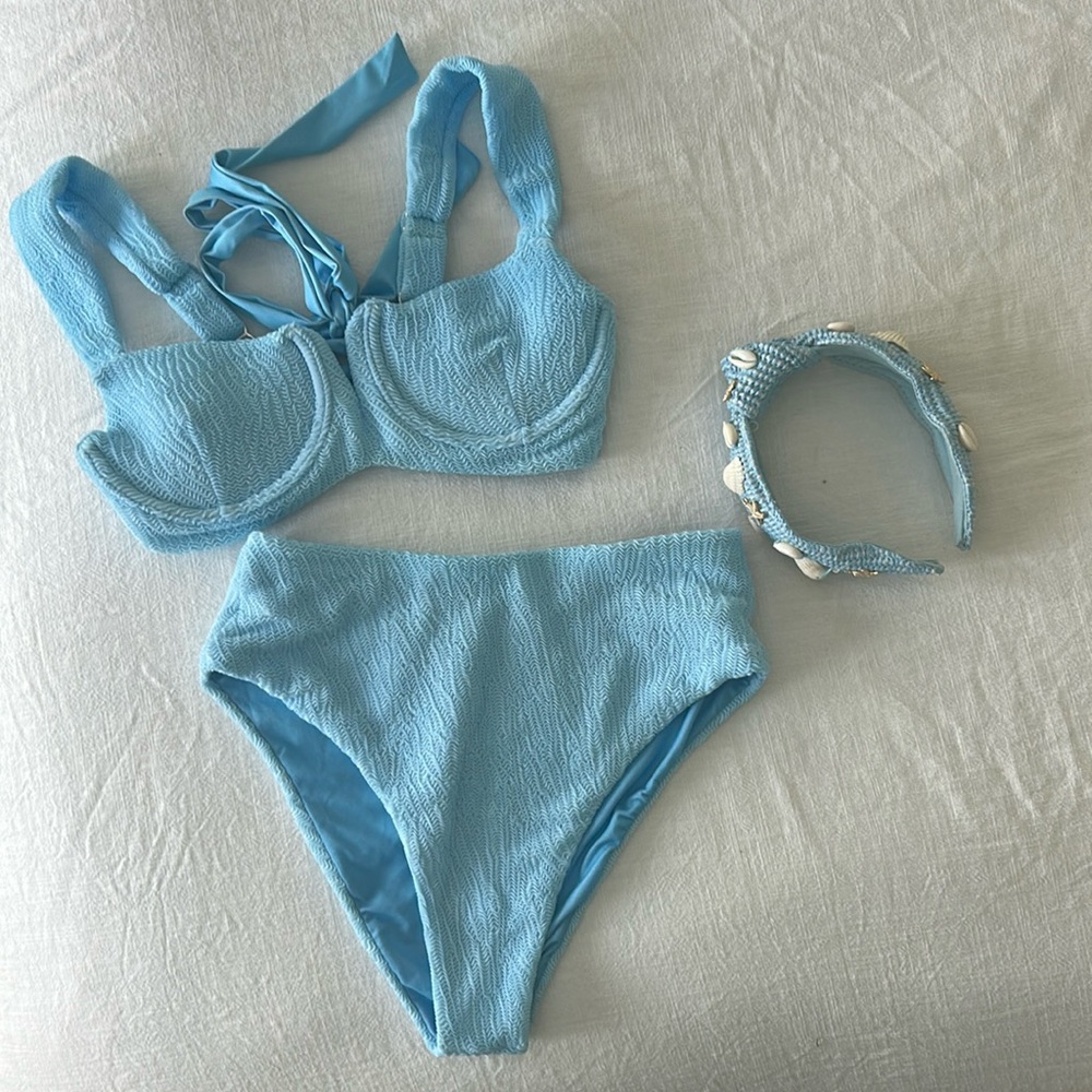 Kenny Flowers The Carolina Bikini V Underwire Top High Waisted Bottoms Small